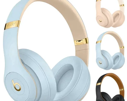 Over-ear headphones in several colours